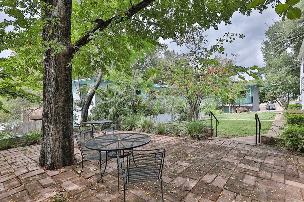 Cedar 31 Hyde Park Collective